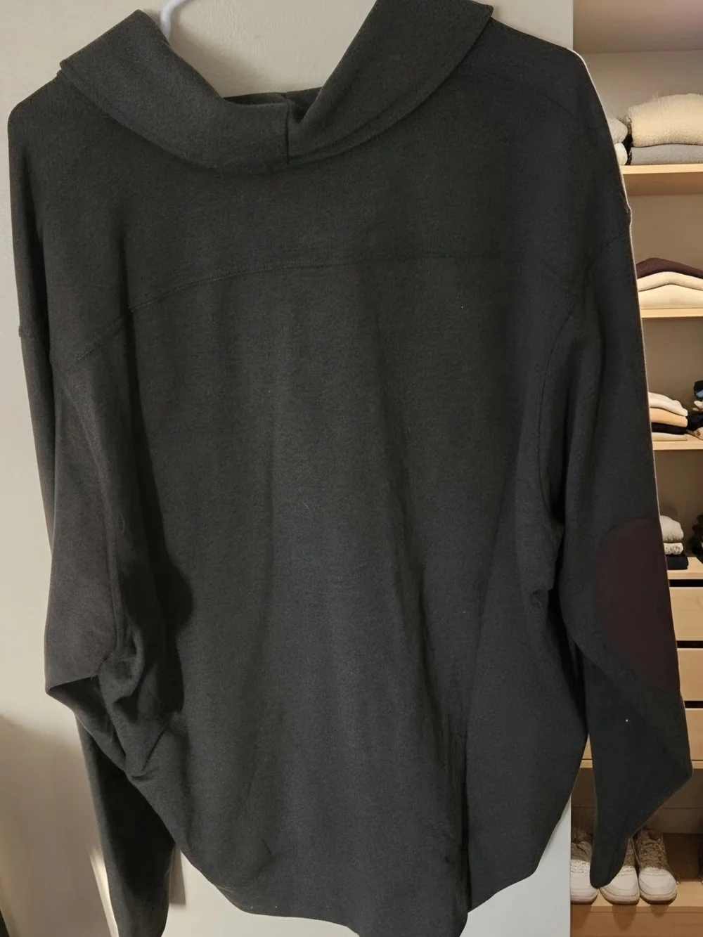 Daniel Cremieux button shawl olive